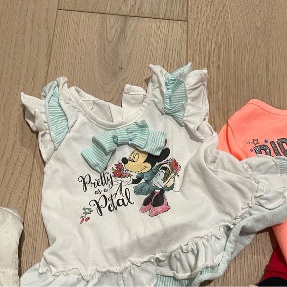 Minnie Mouse Lot - Picture 4 of 8